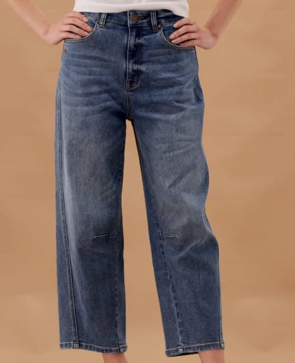 Bella Barrel Leg Jean